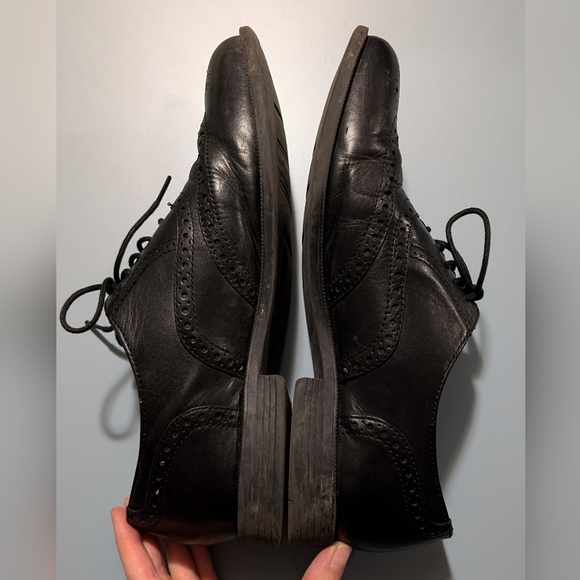 Cole Haan men's black oxford wingtip, 8.5 - Picture 4 of 6